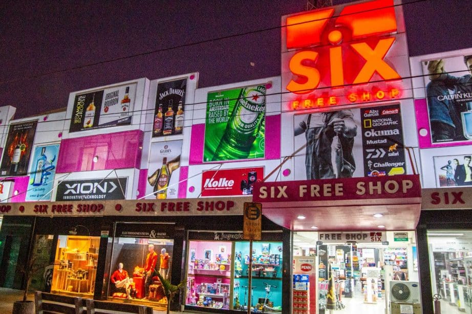 six free shop